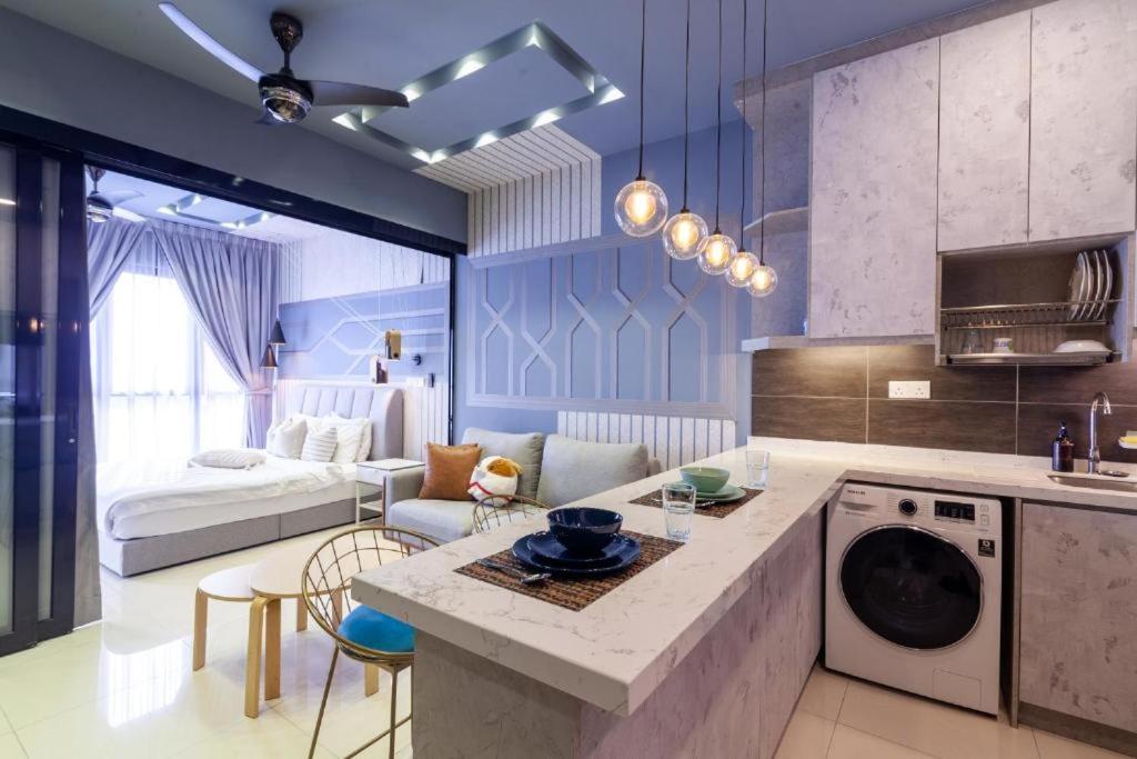 Highpark Suites In Petaling Jaya, Kelana Jaya By Plush Kampong Baharu Sungai Way Ngoại thất bức ảnh