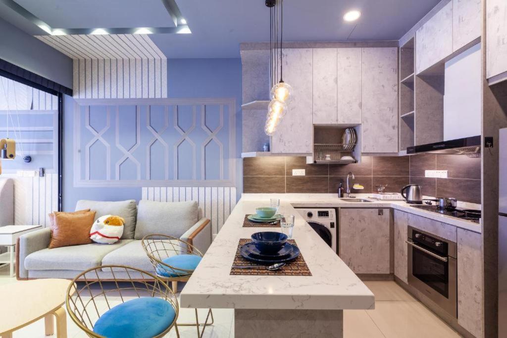 Highpark Suites In Petaling Jaya, Kelana Jaya By Plush Kampong Baharu Sungai Way Ngoại thất bức ảnh