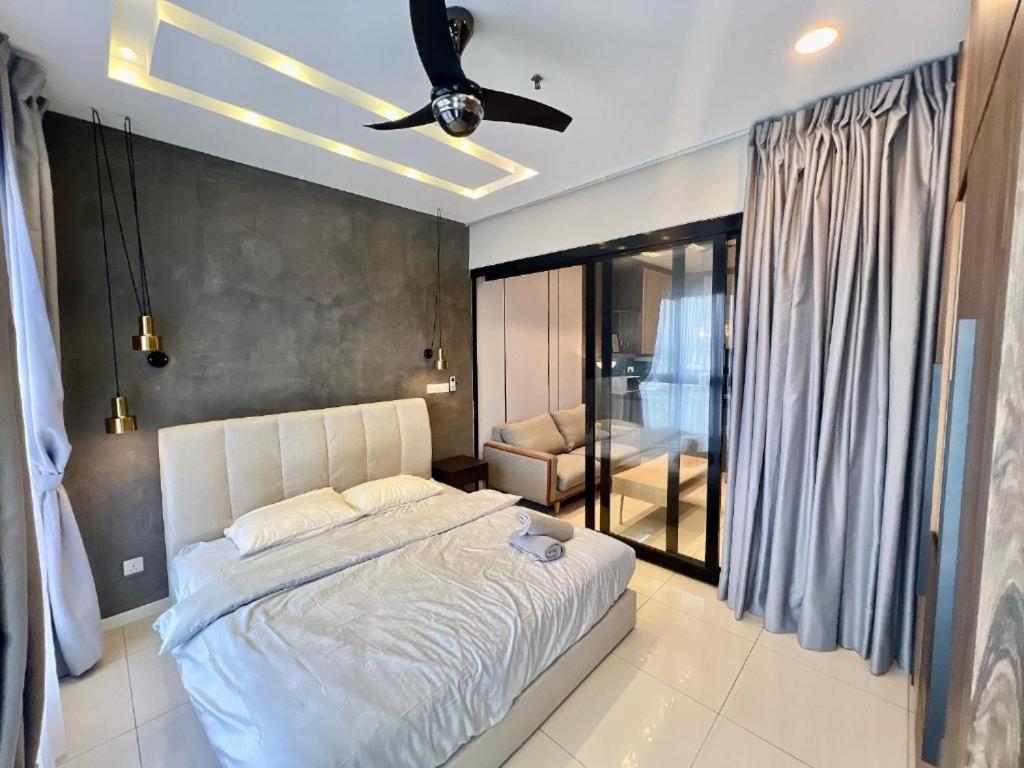 Highpark Suites In Petaling Jaya, Kelana Jaya By Plush Kampong Baharu Sungai Way Ngoại thất bức ảnh