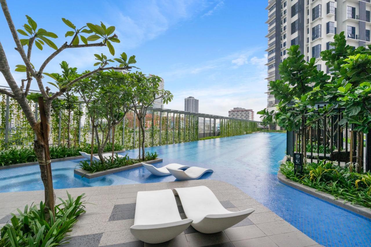 Highpark Suites In Petaling Jaya, Kelana Jaya By Plush Kampong Baharu Sungai Way Ngoại thất bức ảnh