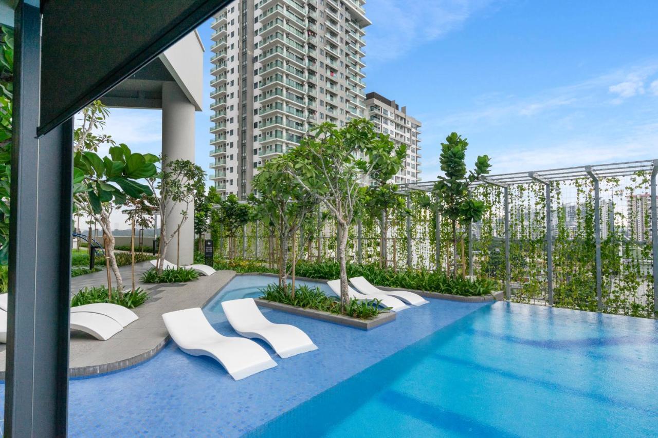 Highpark Suites In Petaling Jaya, Kelana Jaya By Plush Kampong Baharu Sungai Way Ngoại thất bức ảnh